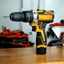 Аккумуляторный шуруповерт набор слесарного инструмента в кейсе DW12V 2 АКБ Желтый
