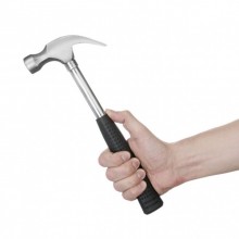 Столярный молоток с цвяходером 450 г, с металлической ручкой INTERTOOL HT-0224 Столярный молоток с цвяходером 450 г, с металлической ручкой INTERTOOL HT-0224
