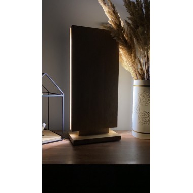 Настольный светильник LED Экран TOUCH WOOD. Производитель Украина.